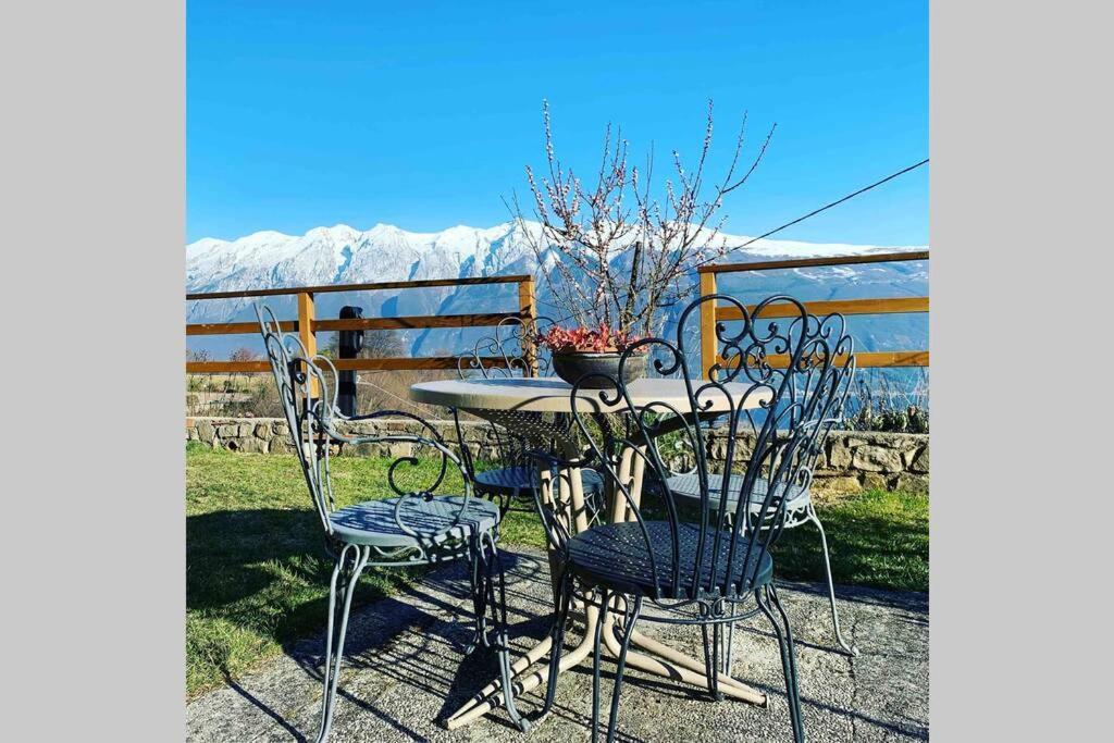 Casa de Férias Villatullia Mit Seesicht Gardasee Tignale