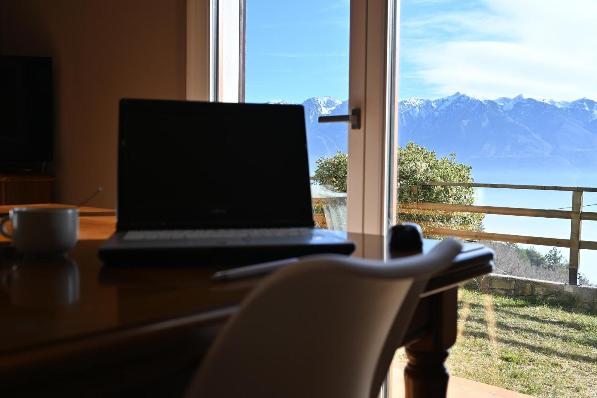 Villatullia Mit Seesicht Gardasee Casa de Férias *