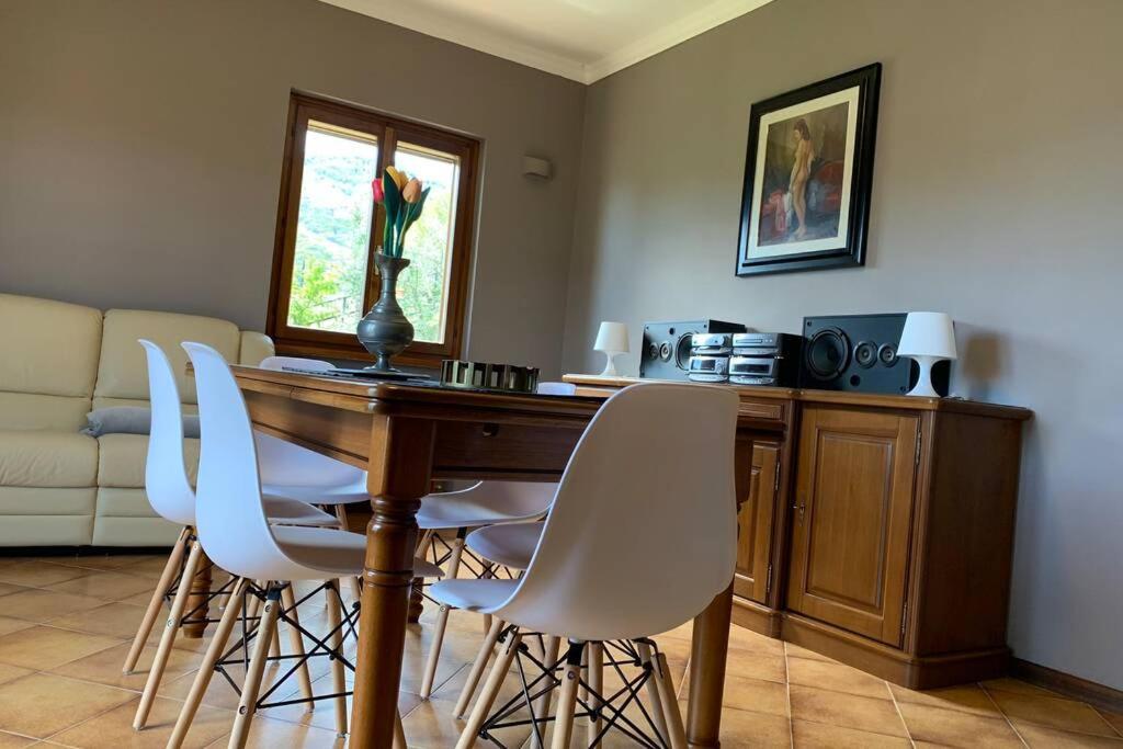 Villatullia Mit Seesicht Gardasee