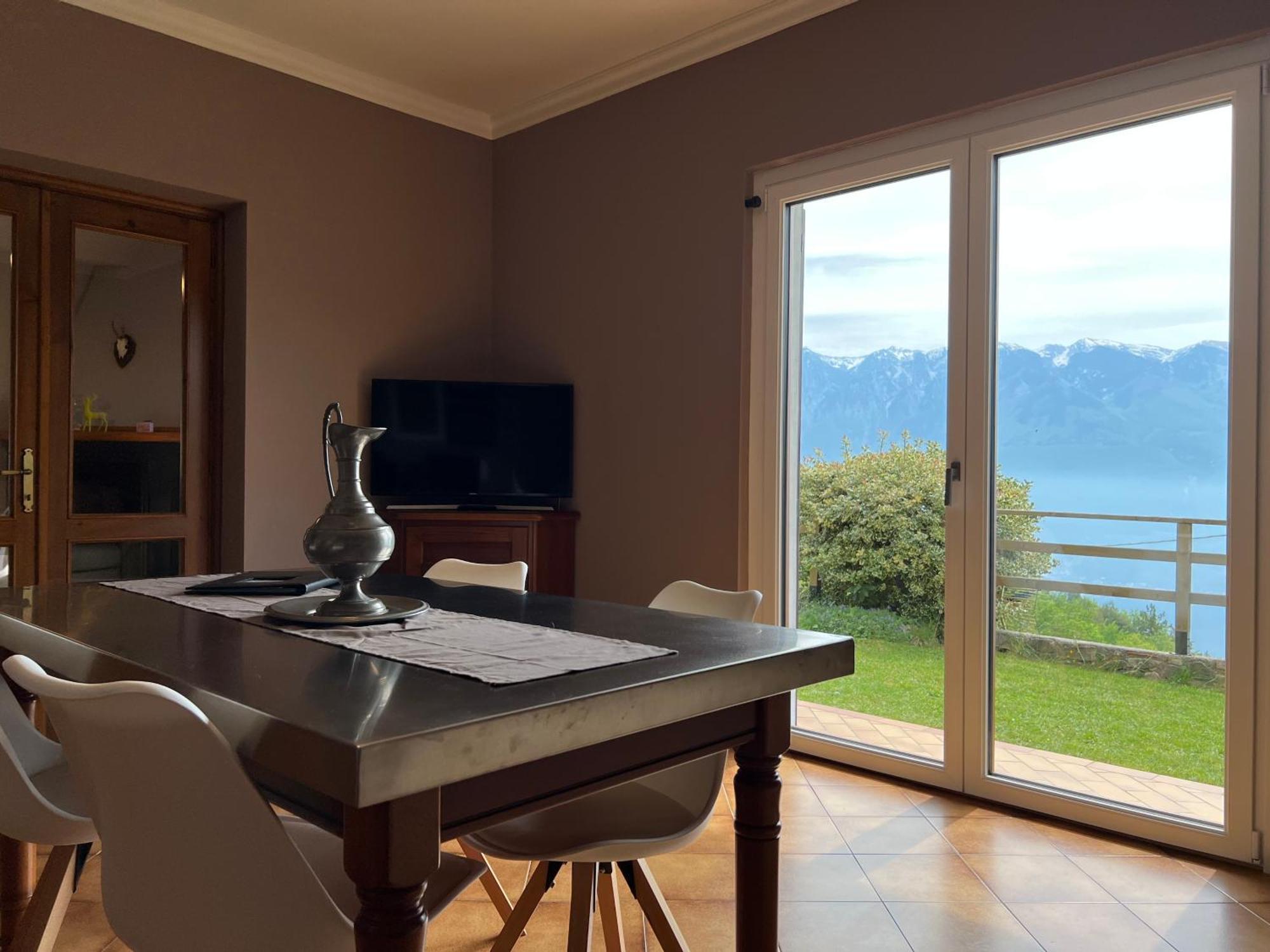 Villatullia Mit Seesicht Gardasee Holiday home Tignale